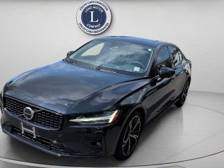 2024 Volvo S60 B5 Plus Dark Theme
