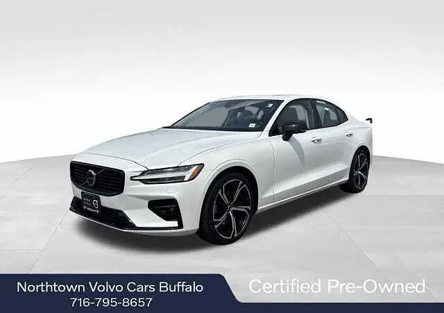 2024 Volvo S60 B5 Plus Dark Theme