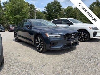 2023 Volvo S60 B5 Plus Dark Theme