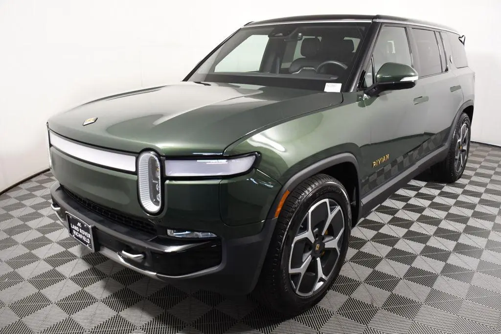 2023 Rivian R1S Adventure