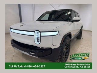 2023 Rivian R1S Adventure