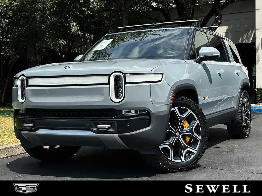 2023 Rivian R1S Adventure