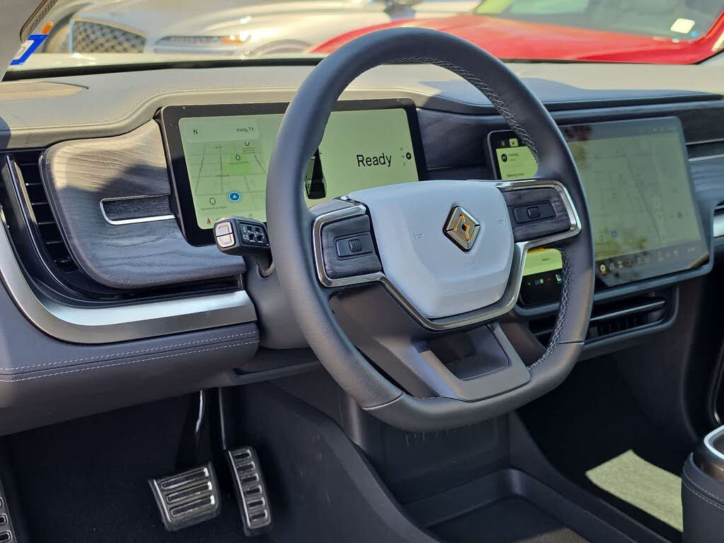 2023 Rivian R1S Adventure