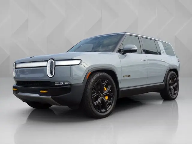 2023 Rivian R1S Adventure