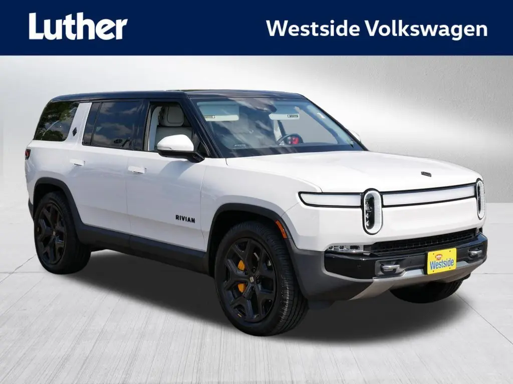 2023 Rivian R1S Adventure