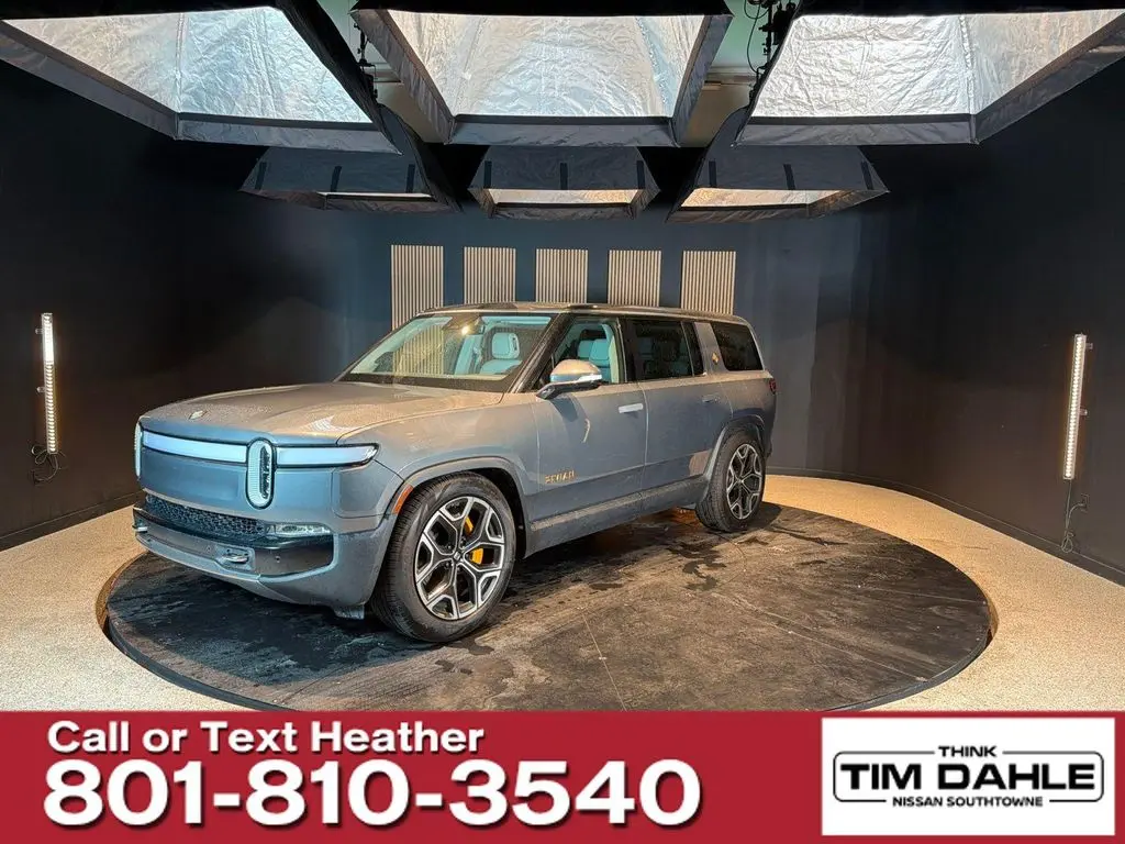 2023 Rivian R1S Launch Edition