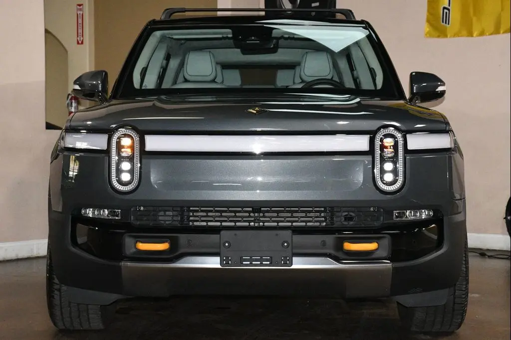 2023 Rivian R1S Launch Edition