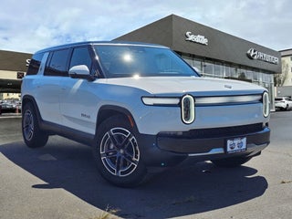 2025 Rivian R1S Adventure