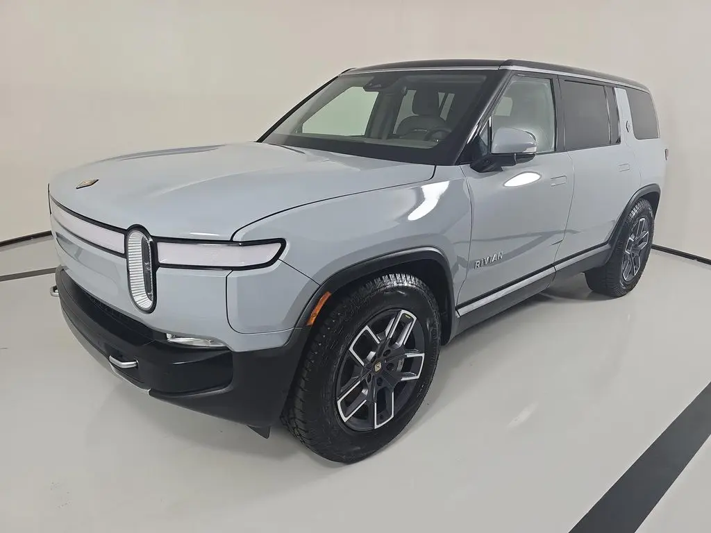 2023 Rivian R1S Adventure