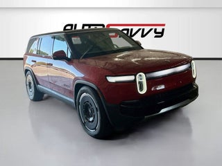 2025 Rivian R1S Adventure