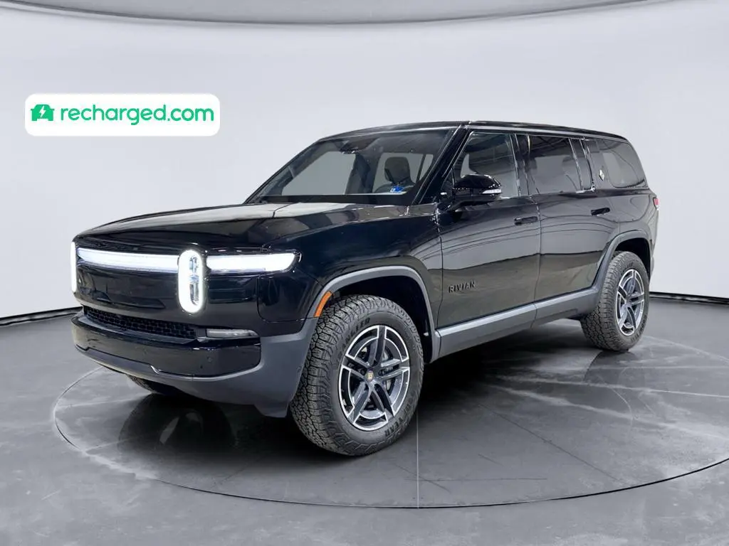 2025 Rivian R1S Adventure