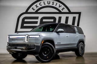 2025 Rivian R1S Adventure