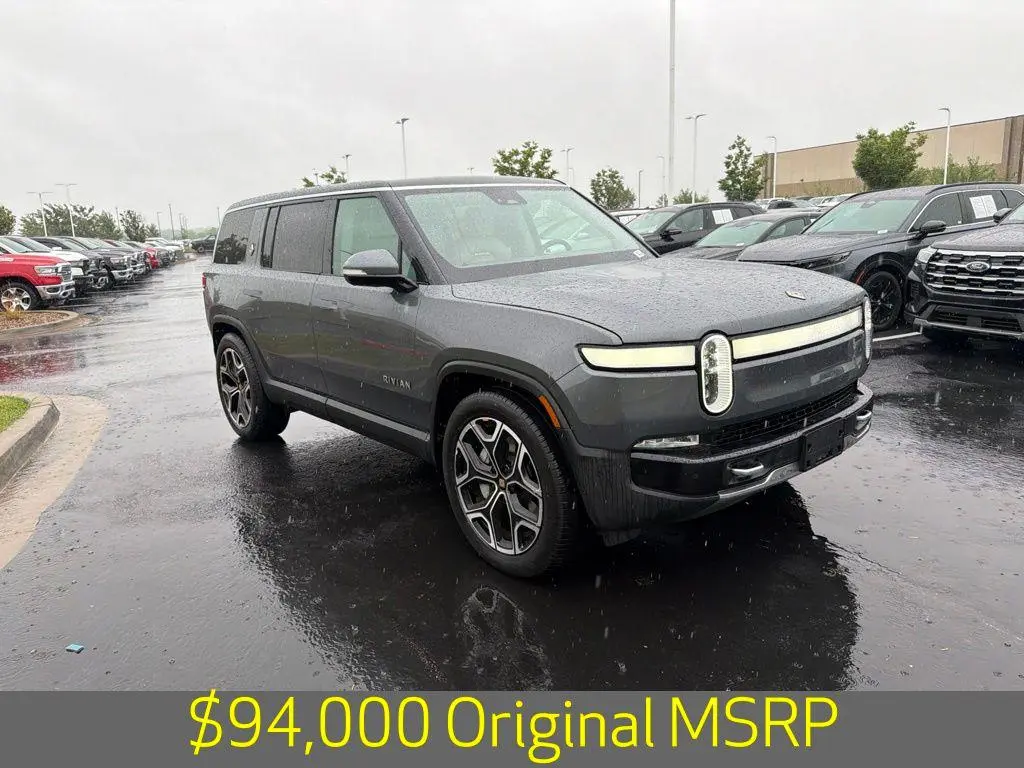 2024 Rivian R1S Adventure