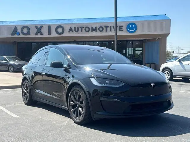 2023 Tesla Model X Standard Range