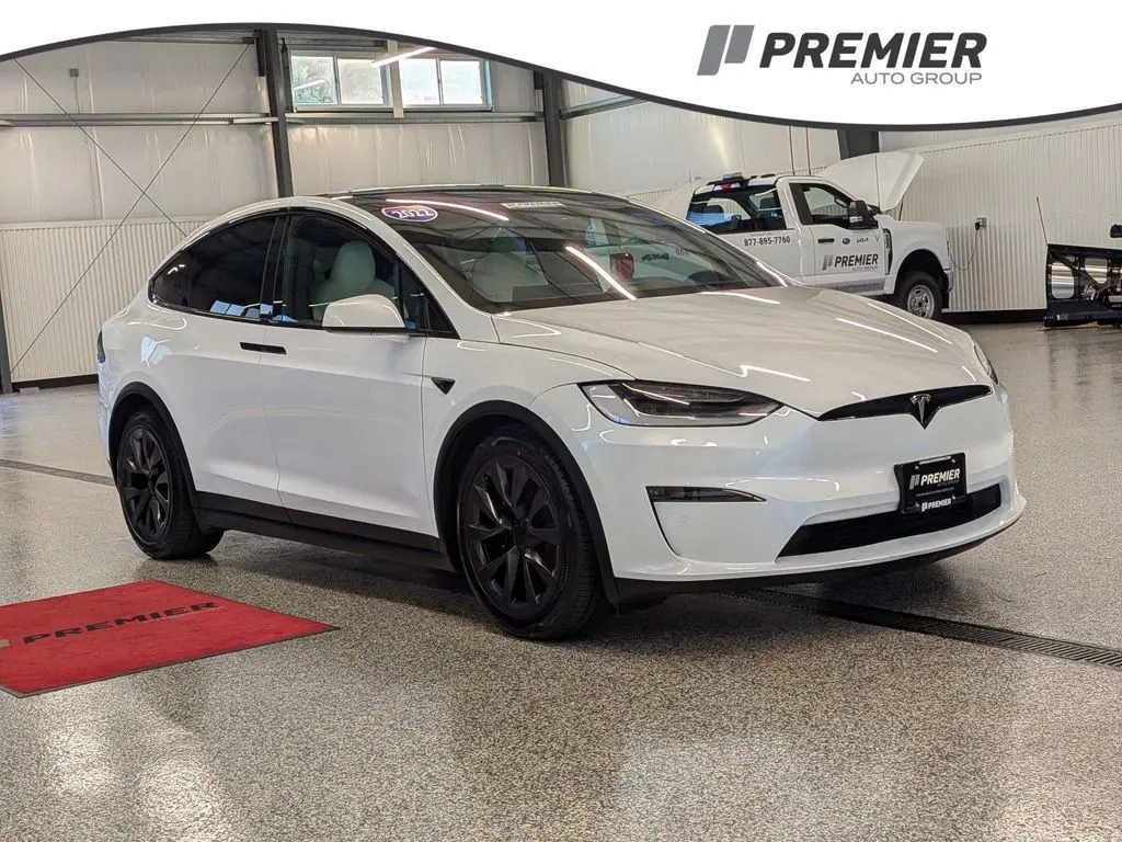 2022 Tesla Model X Plaid