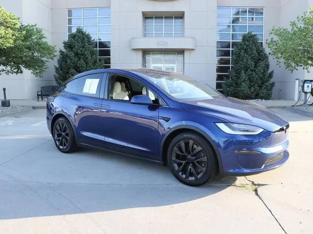 2023 Tesla Model X Standard Range