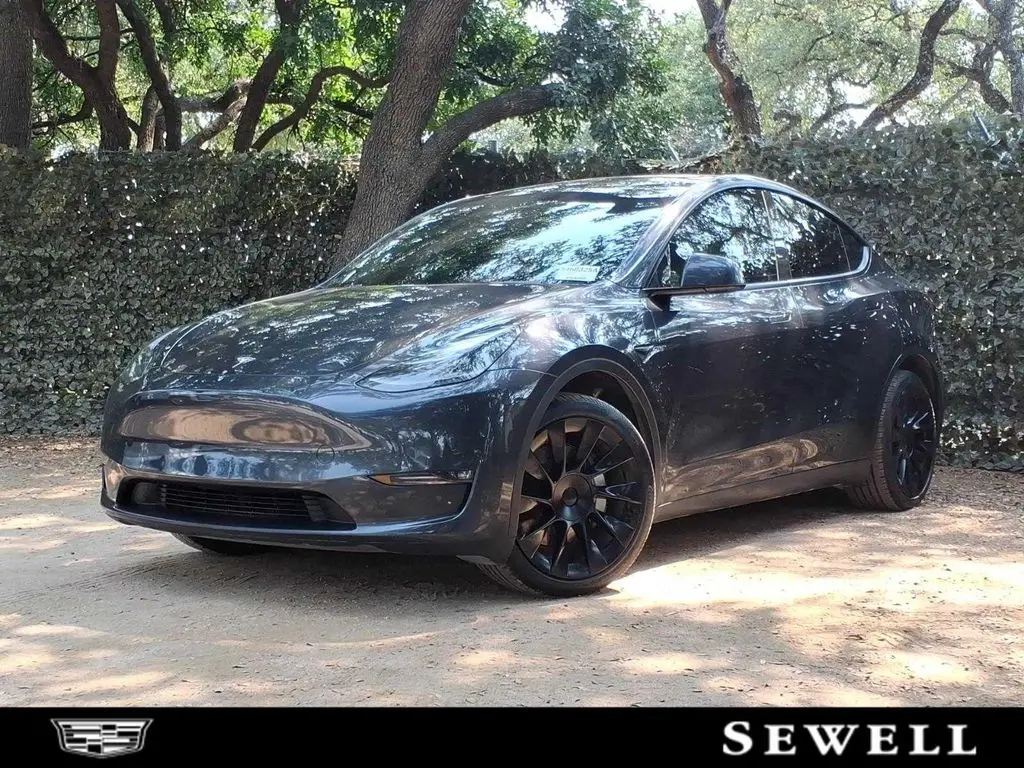 2024 Tesla Model Y Long Range