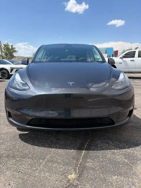 2025 Tesla Model Y Long Range