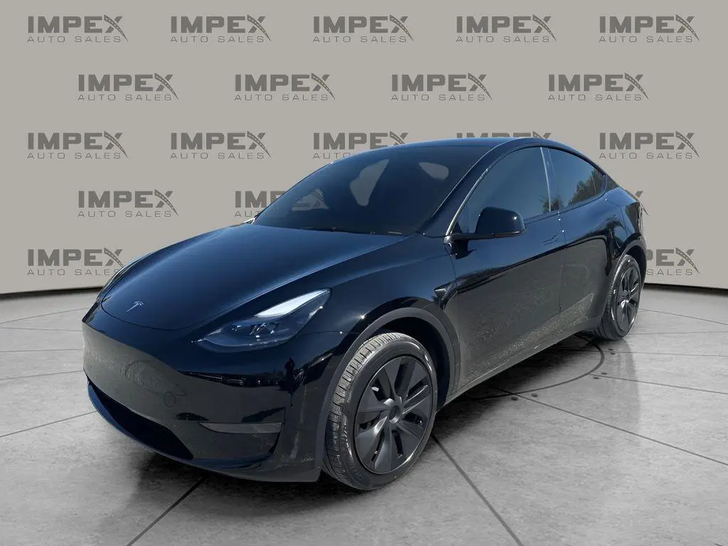 2025 Tesla Model Y Long Range