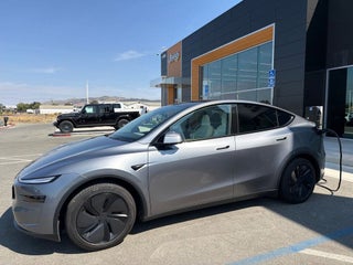 2026 Tesla Model Y Premium