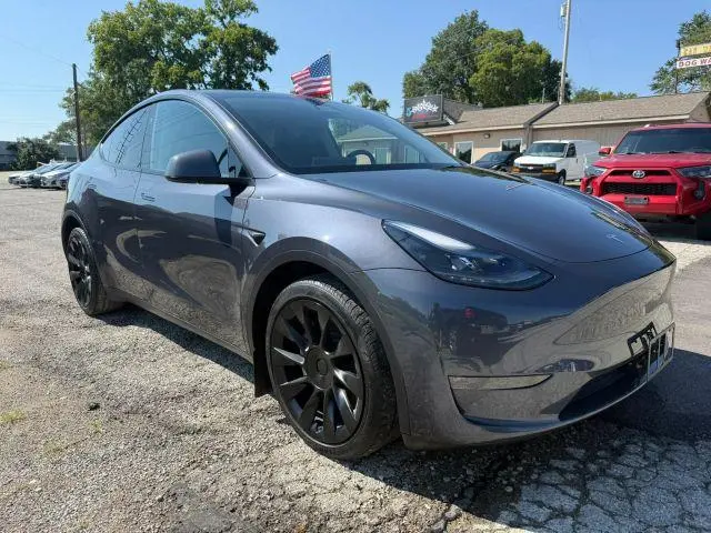 2023 Tesla Model Y Long Range