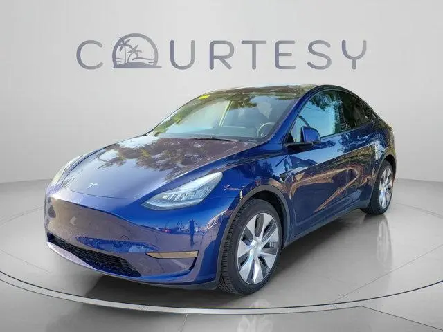 2023 Tesla Model Y Long Range