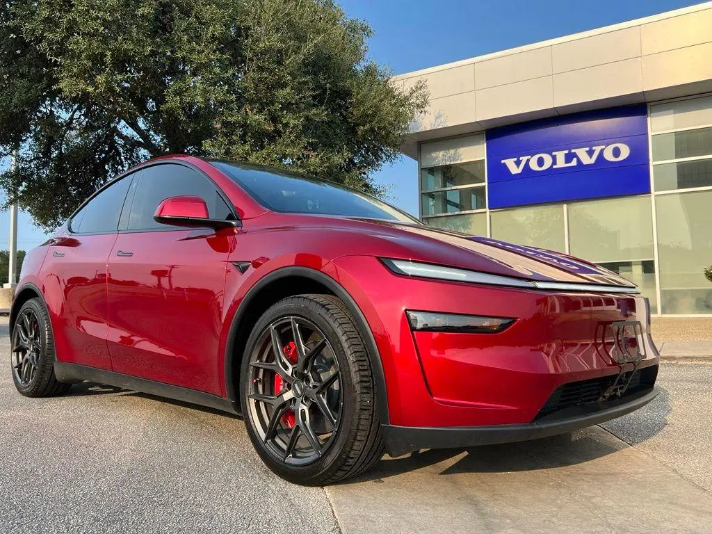 2026 Tesla Model Y Long Range