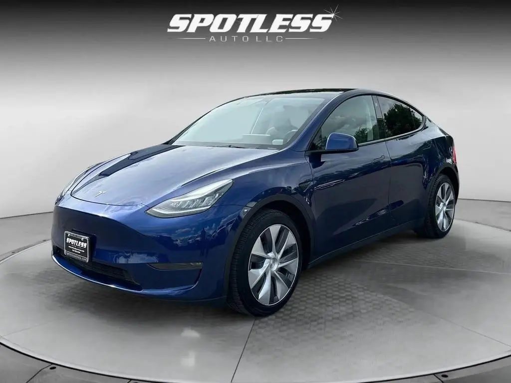 2023 Tesla Model Y Long Range