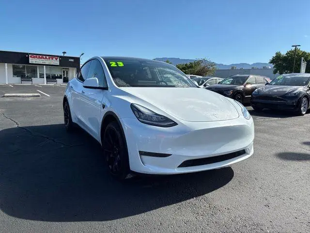 2023 Tesla Model Y Long Range