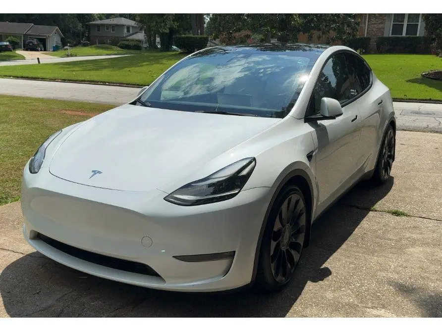 2023 Tesla Model Y Performance