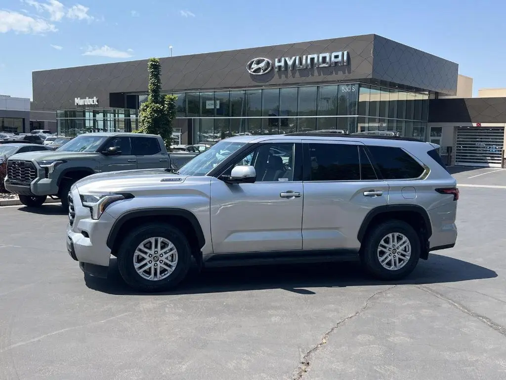 2023 Toyota Sequoia SR5