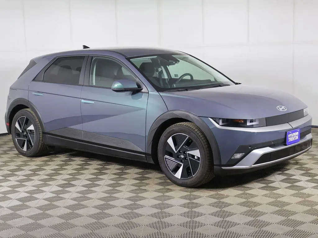 2025 Hyundai Ioniq 5 SE