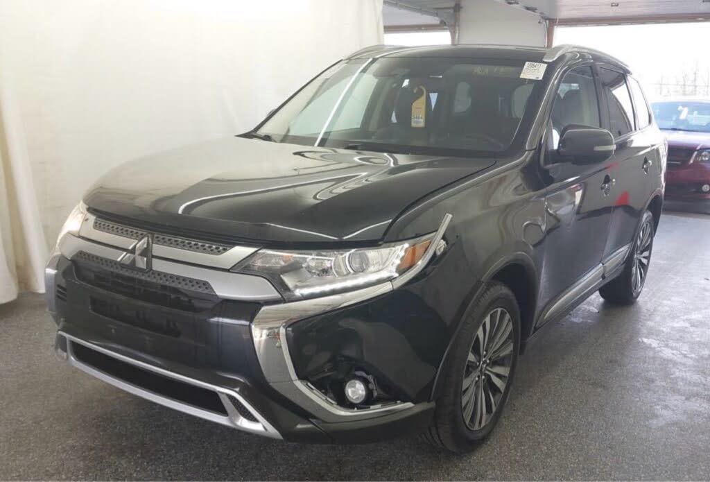 2020 Mitsubishi Outlander SE