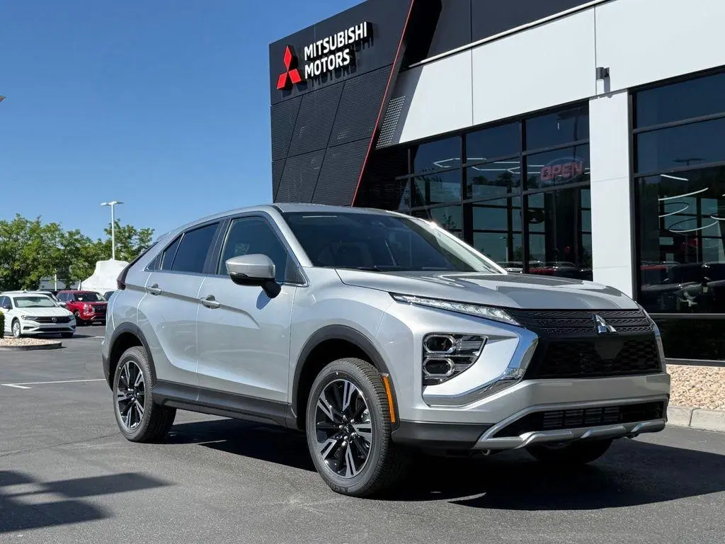 2026 Mitsubishi Eclipse Cross SE