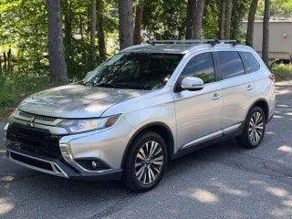 2020 Mitsubishi Outlander SE