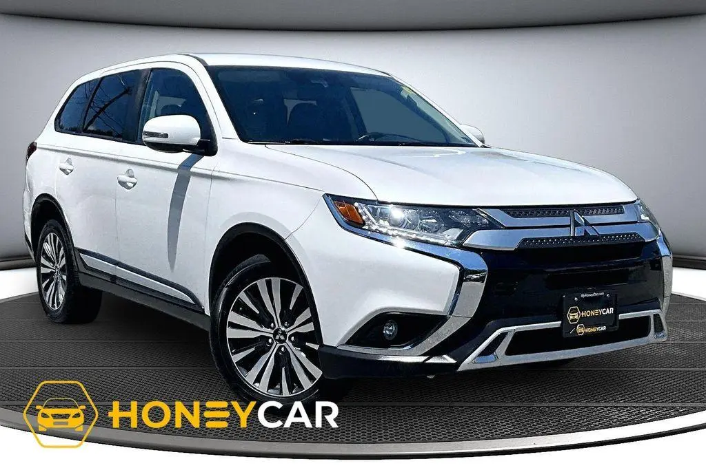2020 Mitsubishi Outlander SE