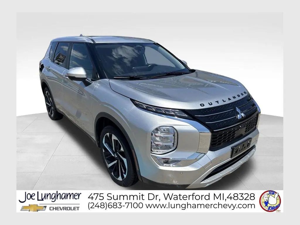 2023 Mitsubishi Outlander SE