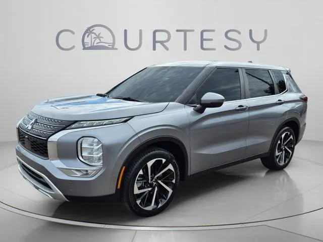 2022 Mitsubishi Outlander SE