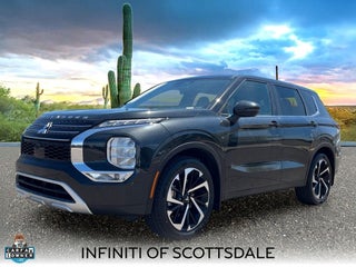2023 Mitsubishi Outlander SE