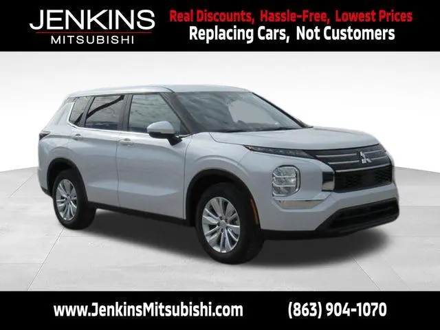 2026 Mitsubishi Outlander ES