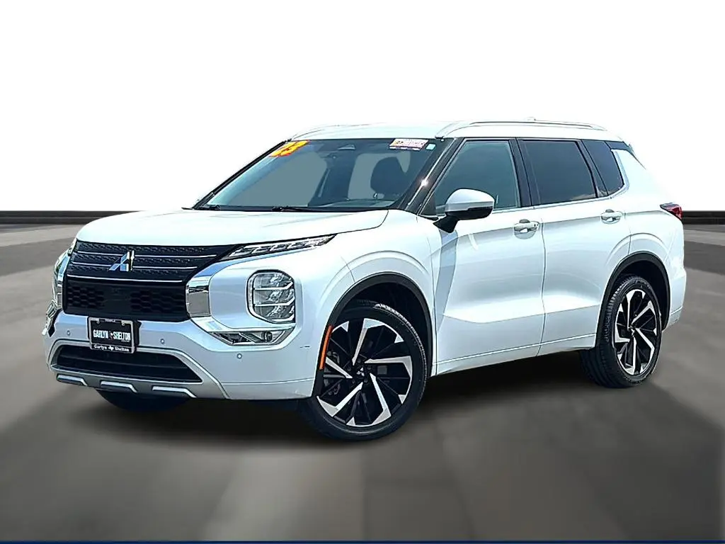 2023 Mitsubishi Outlander SEL