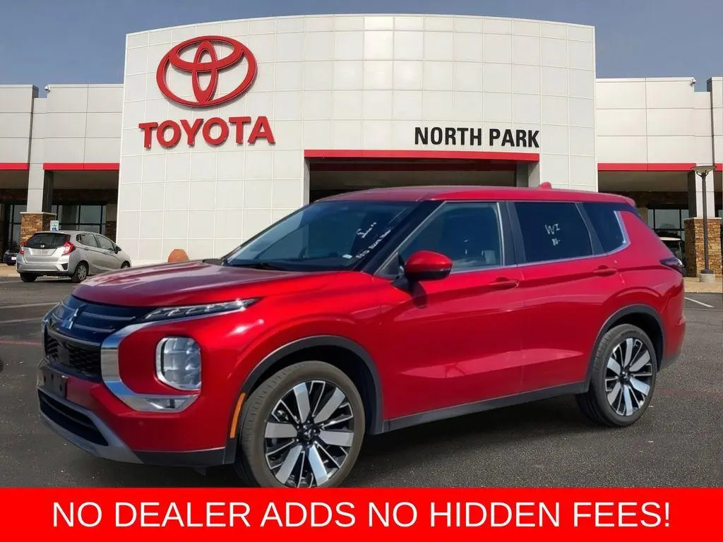 2025 Mitsubishi Outlander SE