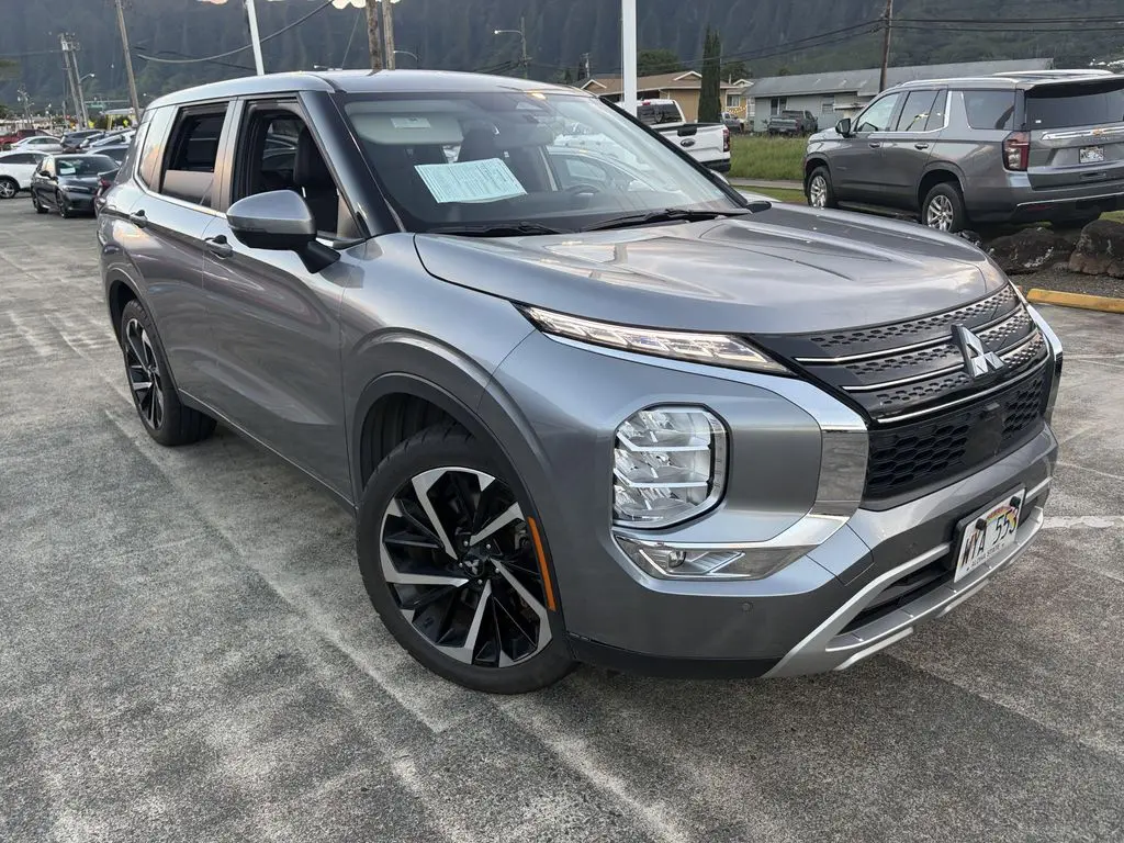 2024 Mitsubishi Outlander SE
