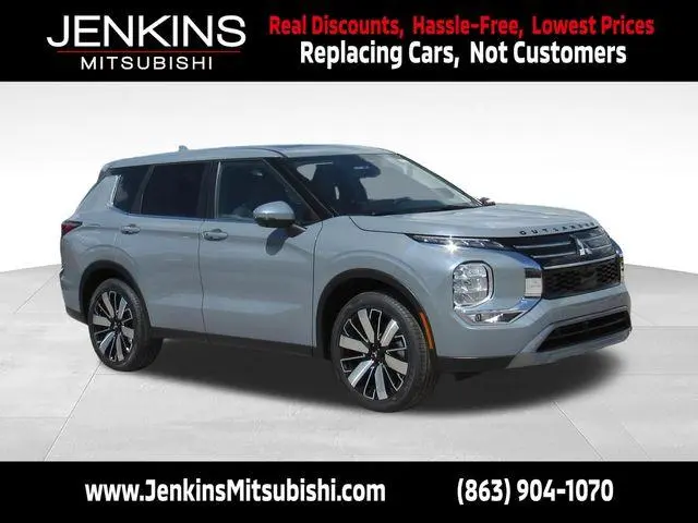 2026 Mitsubishi Outlander SE