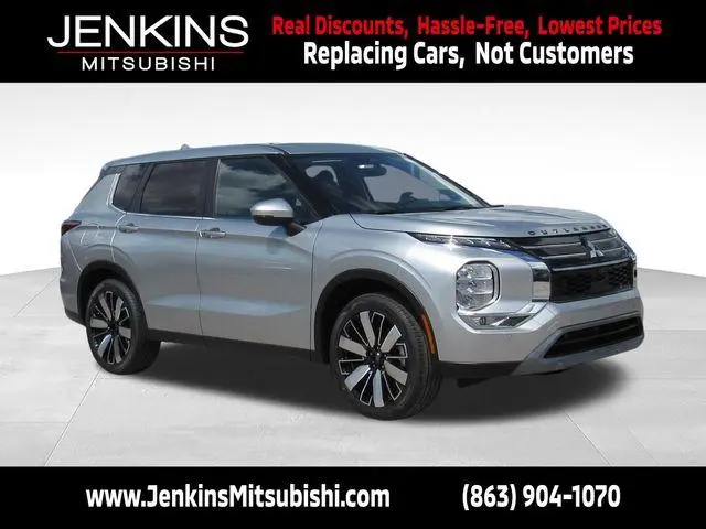 2026 Mitsubishi Outlander SE