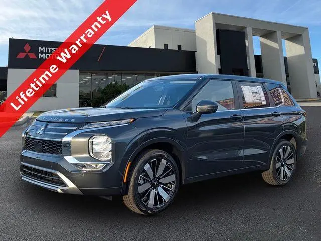 2026 Mitsubishi Outlander SE