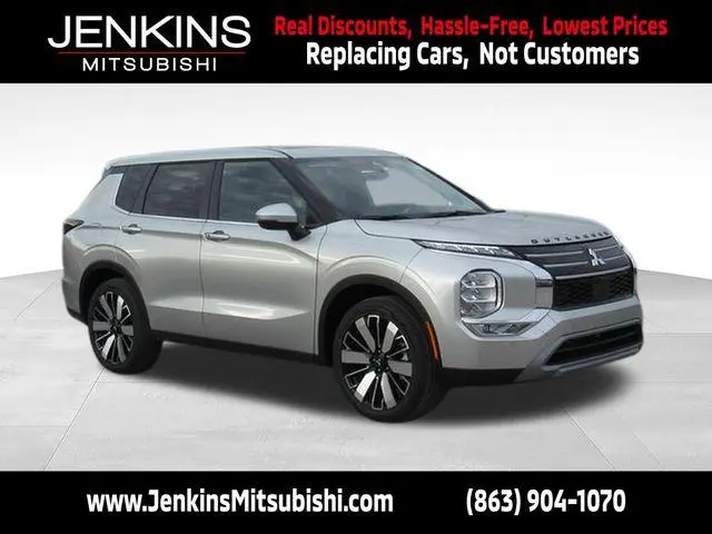 2026 Mitsubishi Outlander SE