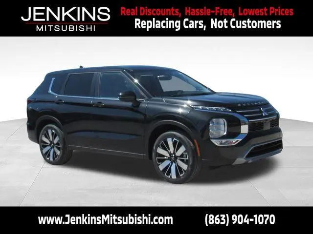 2026 Mitsubishi Outlander SE