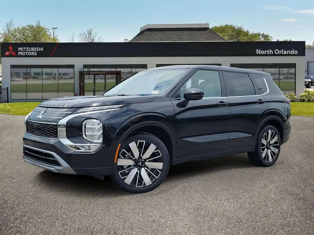 2026 Mitsubishi Outlander SE