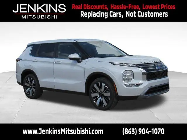 2026 Mitsubishi Outlander SE